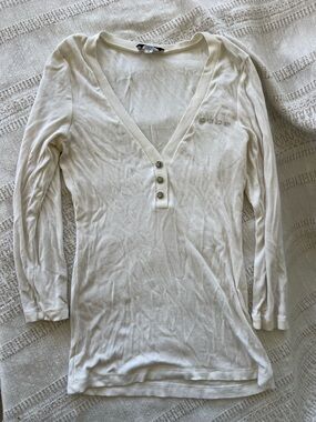 Bebe Women’s Cream Ribbed Henley V-Neck Long Sleeve Top
